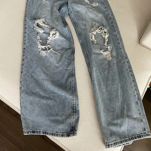 H&M straight/wide leg ripped jeans - Picture 3 of 3